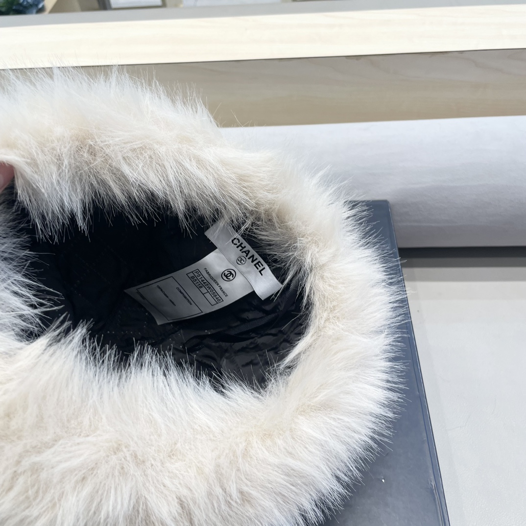 Chanel香奈儿可爱小熊耳朵帽子女2024秋冬新款氛围感百搭保暖毛绒护耳帽