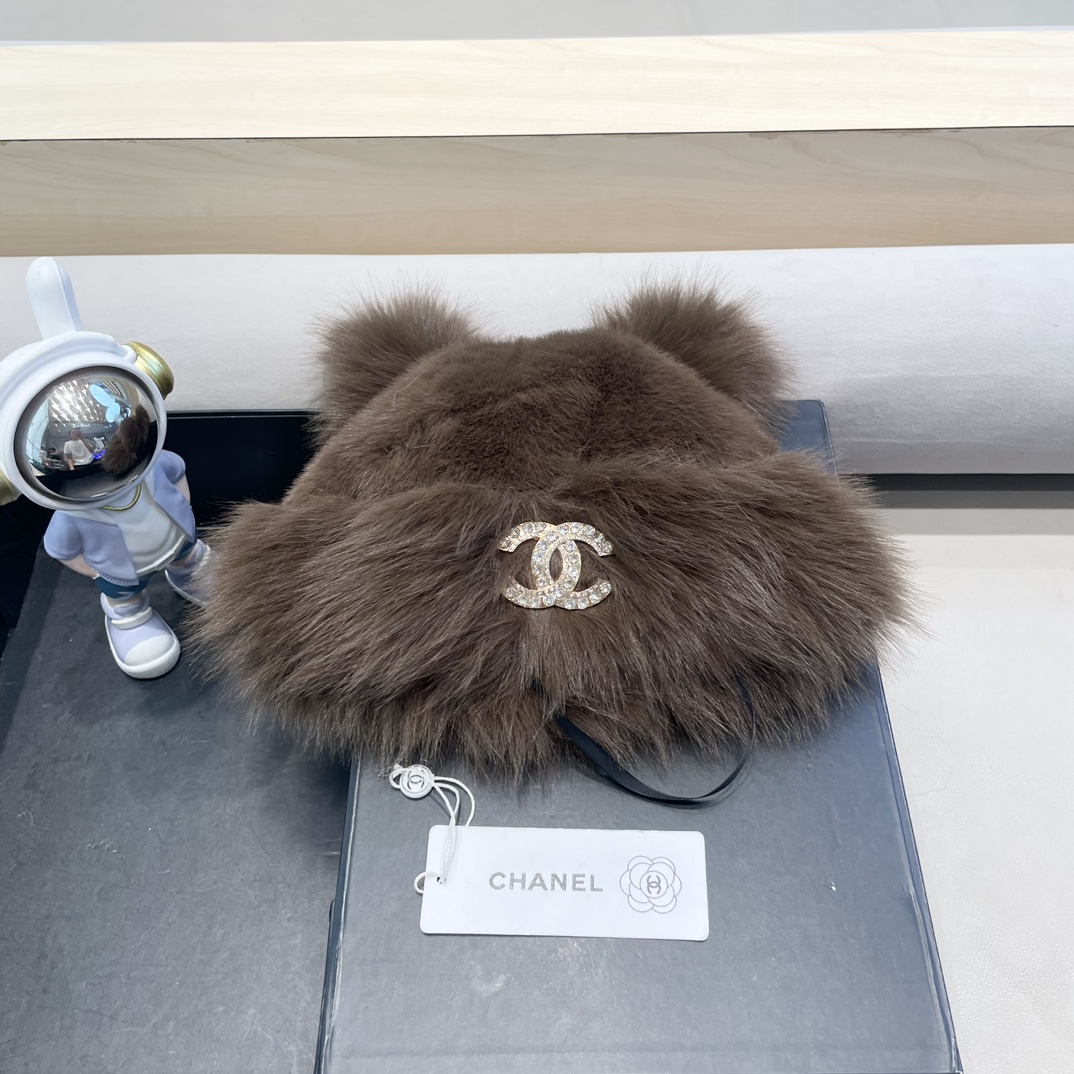 Chanel香奈儿可爱小熊耳朵帽子女2024秋冬新款氛围感百搭保暖毛绒护耳帽