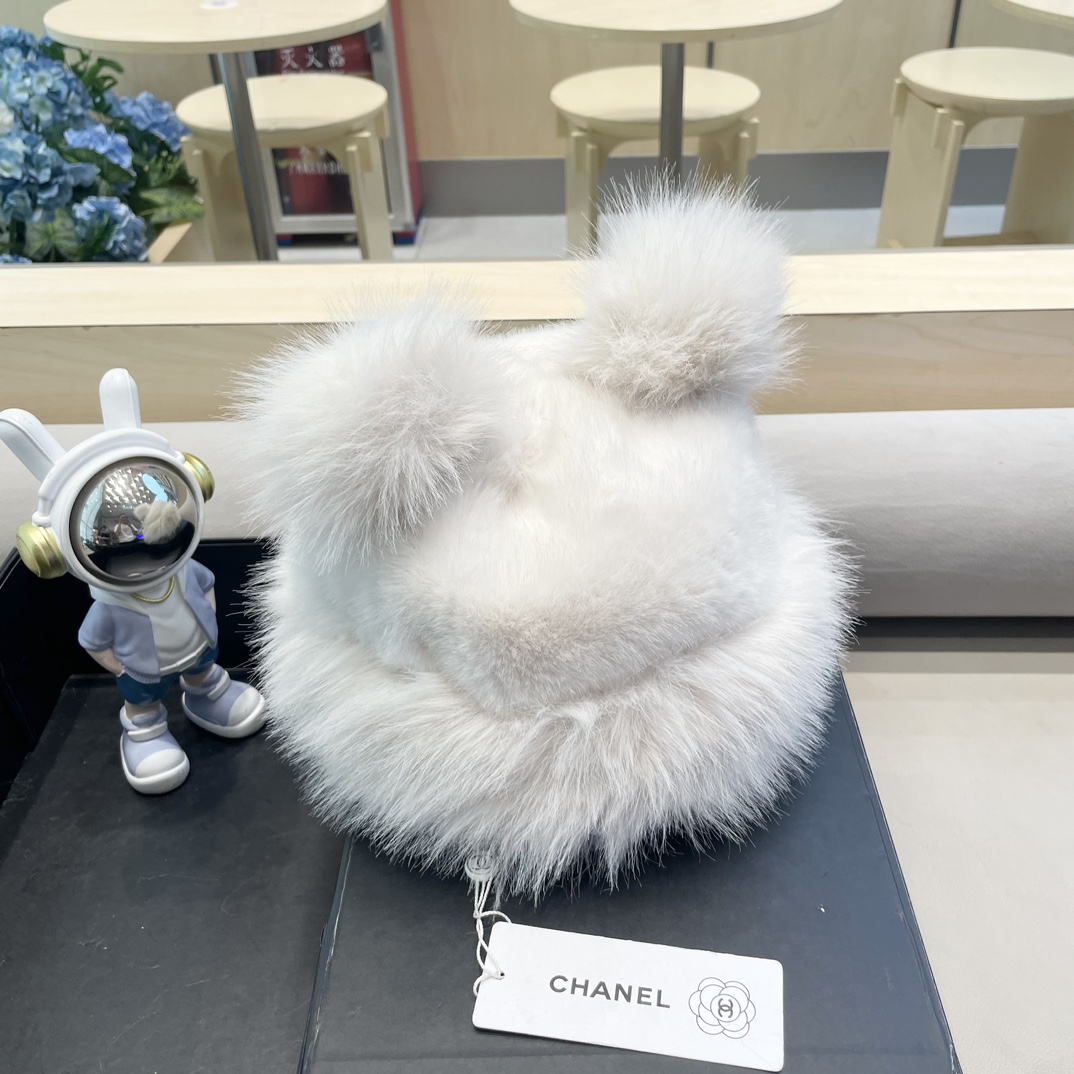 Chanel香奈儿可爱小熊耳朵帽子女2024秋冬新款氛围感百搭保暖毛绒护耳帽