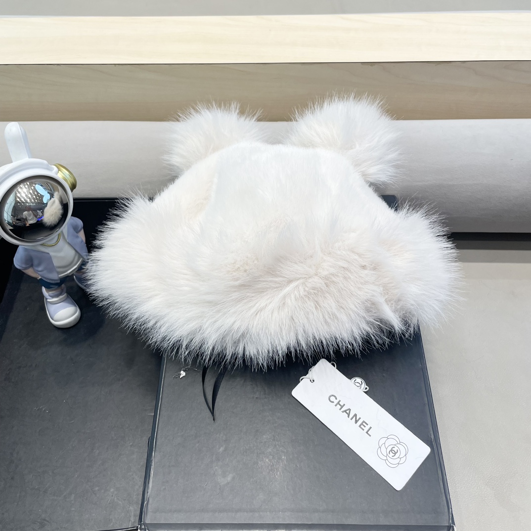 Chanel香奈儿可爱小熊耳朵帽子女2024秋冬新款氛围感百搭保暖毛绒护耳帽