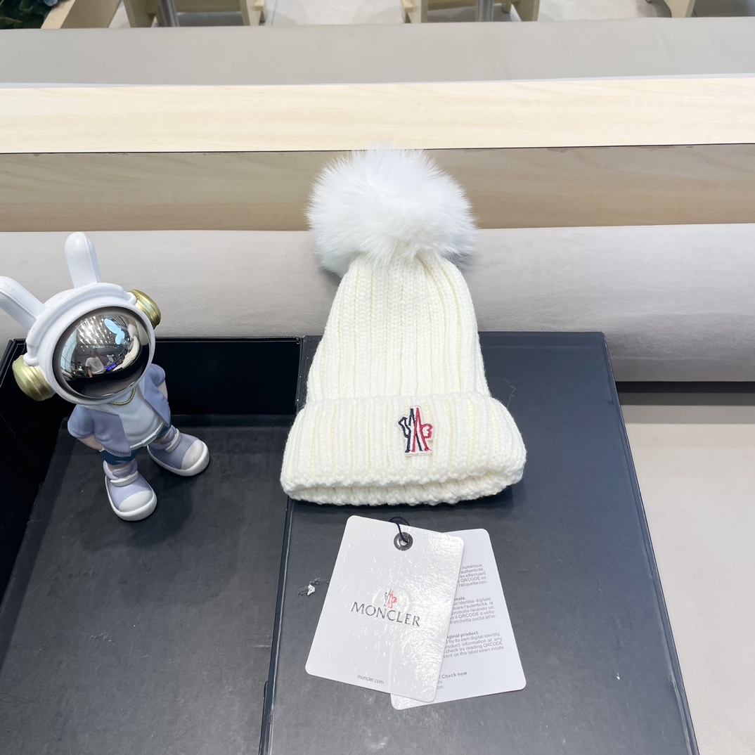 蒙口Moncler盟可睐配狐狸毛球💥官网经典针织帽，原单复刻.非常柔软亲肤，弹性很好💓有质感又非常百搭的