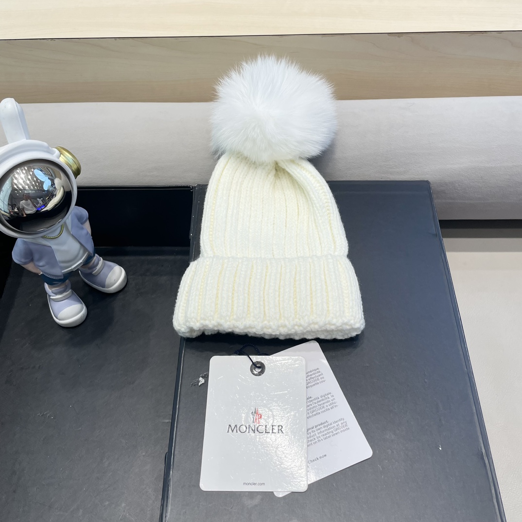 蒙口Moncler盟可睐配狐狸毛球💥官网经典针织帽，原单复刻.非常柔软亲肤，弹性很好💓有质感又非常百搭的
