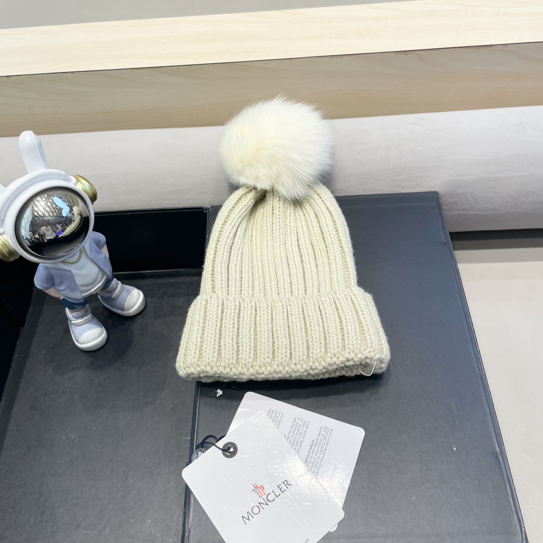 蒙口Moncler盟可睐配狐狸毛球💥官网经典针织帽，原单复刻.非常柔软亲肤，弹性很好💓有质感又非常百搭的