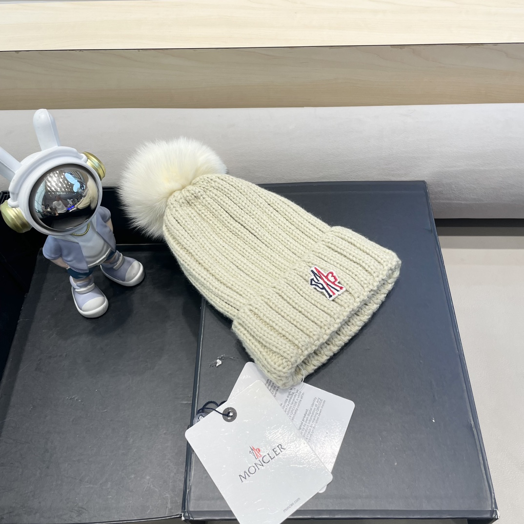 蒙口Moncler盟可睐配狐狸毛球💥官网经典针织帽，原单复刻.非常柔软亲肤，弹性很好💓有质感又非常百搭的
