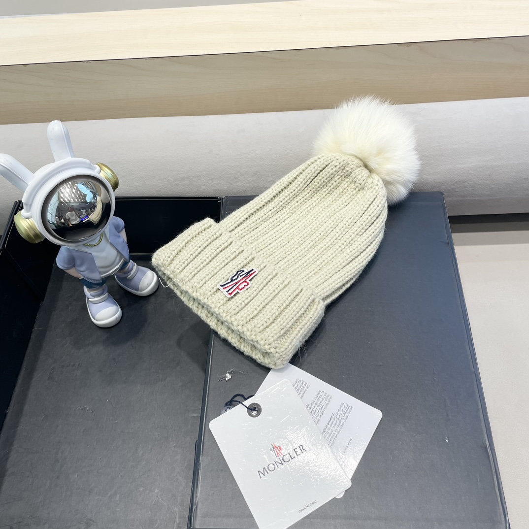 蒙口Moncler盟可睐配狐狸毛球💥官网经典针织帽，原单复刻.非常柔软亲肤，弹性很好💓有质感又非常百搭的