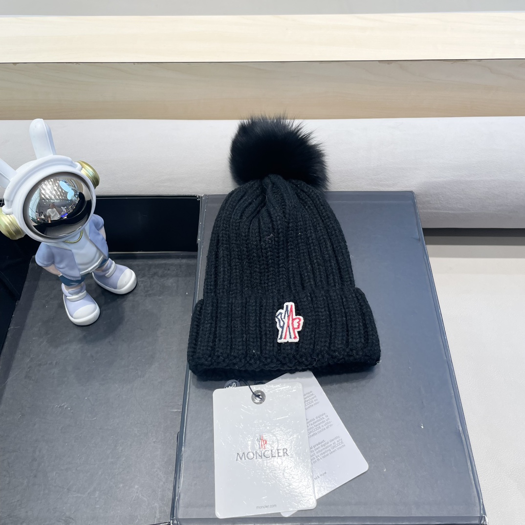 蒙口Moncler盟可睐配狐狸毛球💥官网经典针织帽，原单复刻.非常柔软亲肤，弹性很好💓有质感又非常百搭的