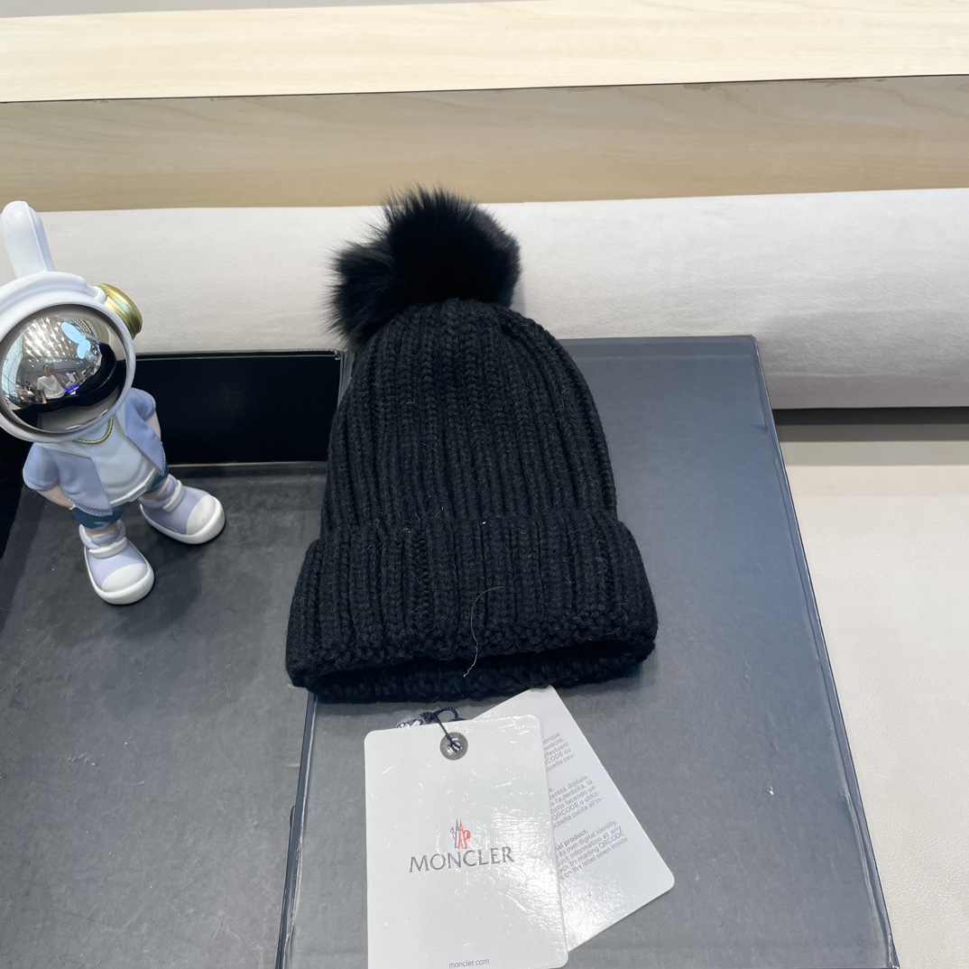 蒙口Moncler盟可睐配狐狸毛球💥官网经典针织帽，原单复刻.非常柔软亲肤，弹性很好💓有质感又非常百搭的