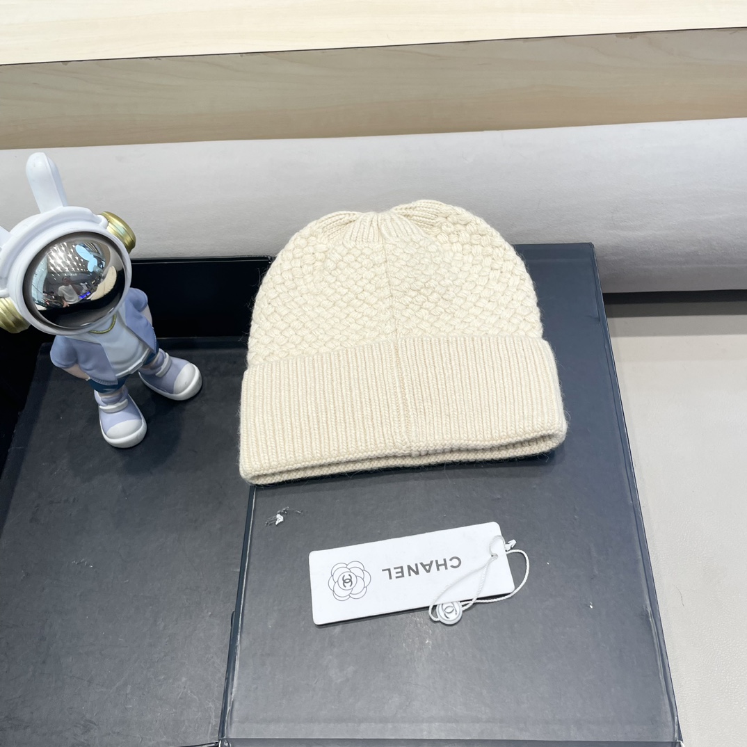 香奈儿Chanel👒经典原单针织毛线帽，采用精选羊毛面料，超高羊毛+兔毛成份，‼️手感超柔软，弹性极佳，高档又减龄、超保