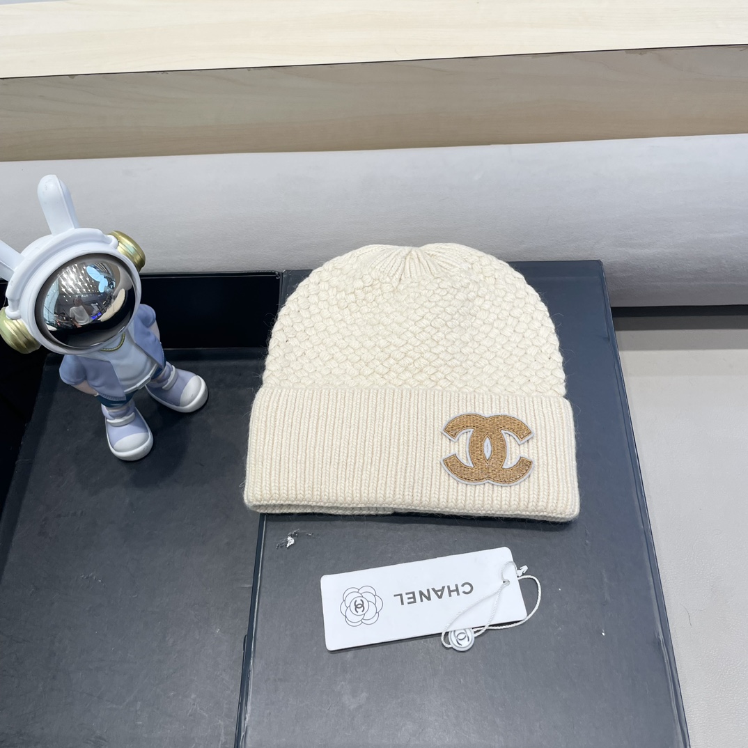 香奈儿Chanel👒经典原单针织毛线帽，采用精选羊毛面料，超高羊毛+兔毛成份，‼️手感超柔软，弹性极佳，高档又减龄、超保