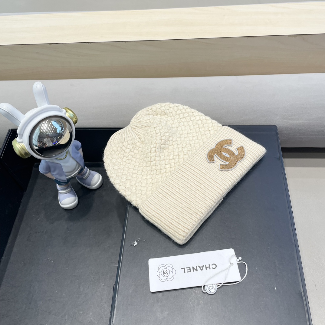 香奈儿Chanel👒经典原单针织毛线帽，采用精选羊毛面料，超高羊毛+兔毛成份，‼️手感超柔软，弹性极佳，高档又减龄、超保