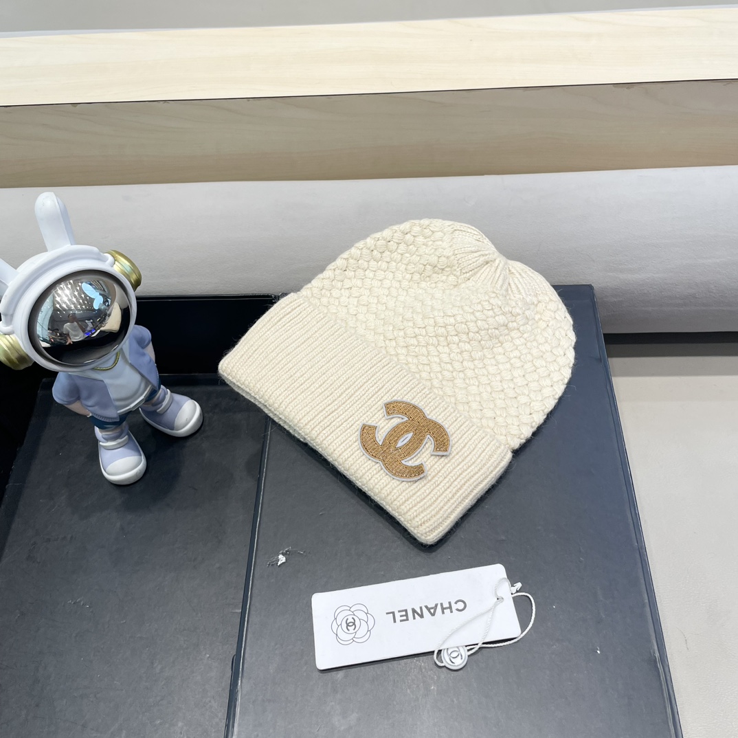香奈儿Chanel👒经典原单针织毛线帽，采用精选羊毛面料，超高羊毛+兔毛成份，‼️手感超柔软，弹性极佳，高档又减龄、超保