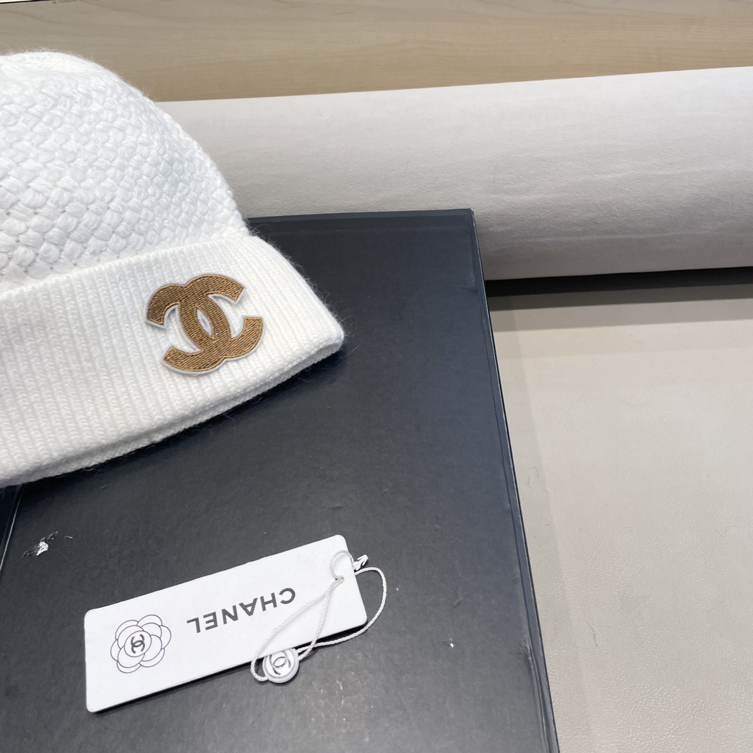 香奈儿Chanel👒经典原单针织毛线帽，采用精选羊毛面料，超高羊毛+兔毛成份，‼️手感超柔软，弹性极佳，高档又减龄、超保
