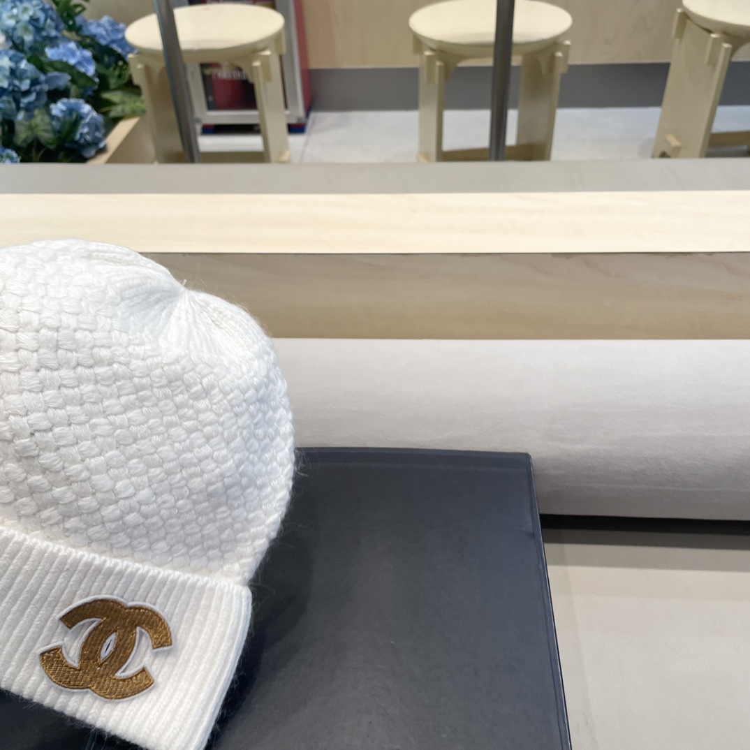 香奈儿Chanel👒经典原单针织毛线帽，采用精选羊毛面料，超高羊毛+兔毛成份，‼️手感超柔软，弹性极佳，高档又减龄、超保