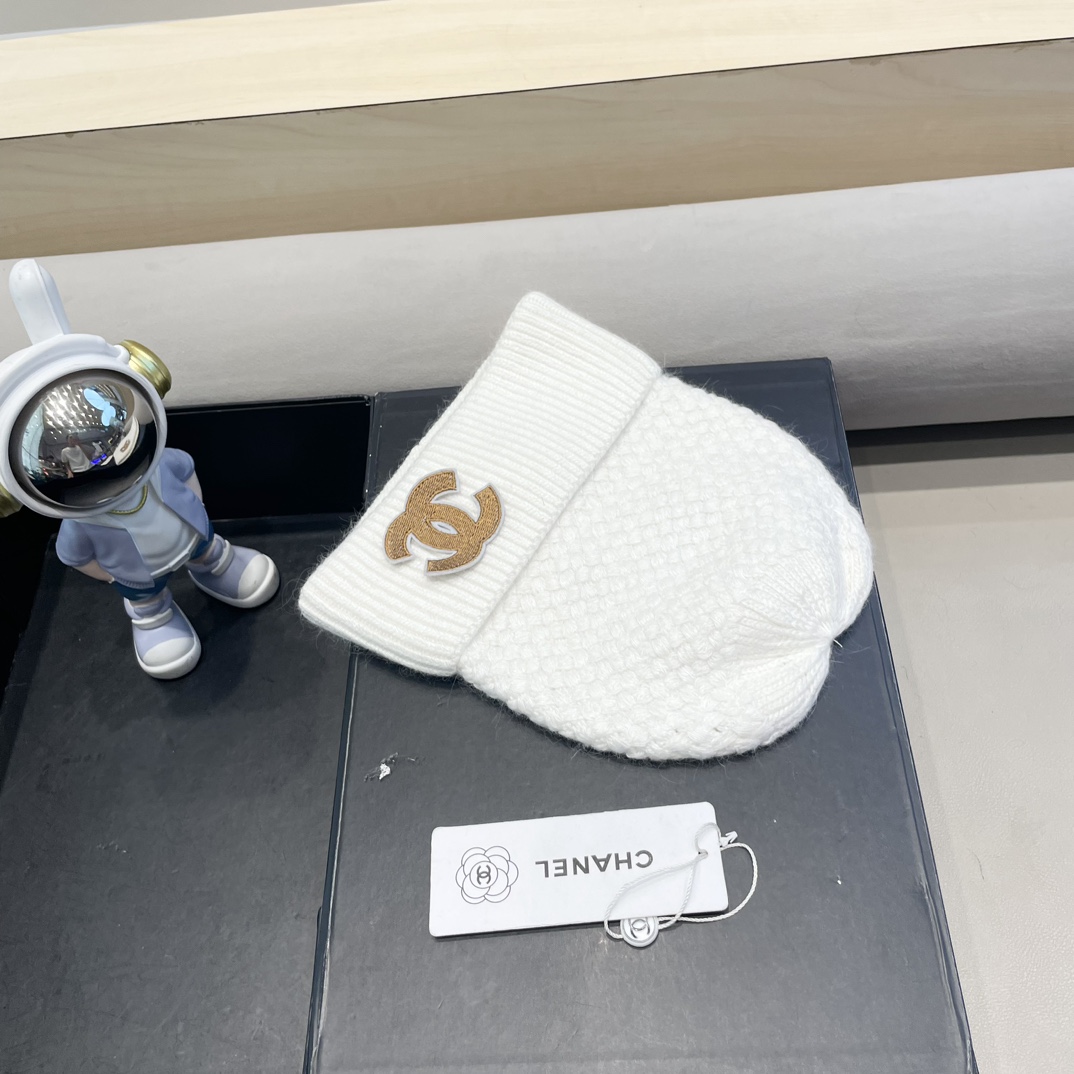 香奈儿Chanel👒经典原单针织毛线帽，采用精选羊毛面料，超高羊毛+兔毛成份，‼️手感超柔软，弹性极佳，高档又减龄、超保
