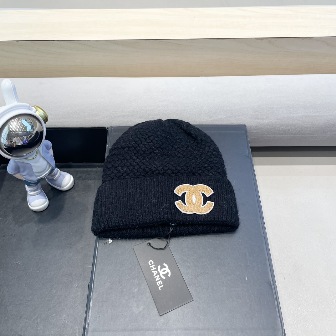 香奈儿Chanel👒经典原单针织毛线帽，采用精选羊毛面料，超高羊毛+兔毛成份，‼️手感超柔软，弹性极佳，高档又减龄、超保