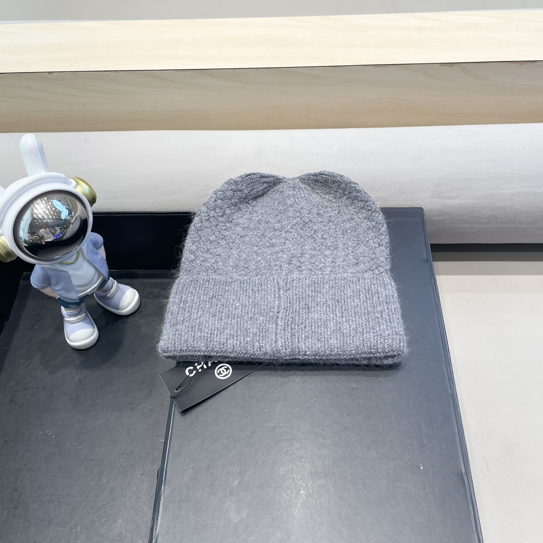 香奈儿Chanel👒经典原单针织毛线帽，采用精选羊毛面料，超高羊毛+兔毛成份，‼️手感超柔软，弹性极佳，高档又减龄、超保