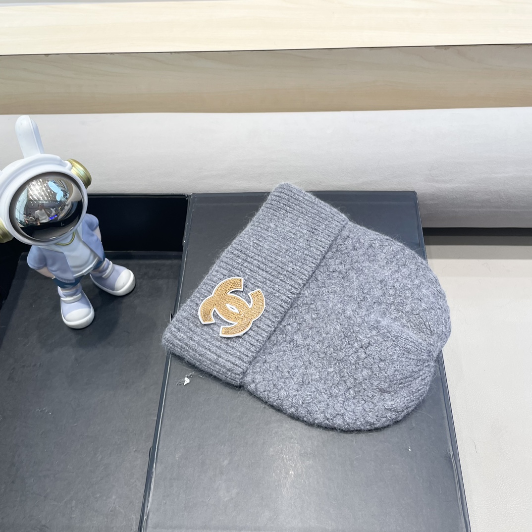 香奈儿Chanel👒经典原单针织毛线帽，采用精选羊毛面料，超高羊毛+兔毛成份，‼️手感超柔软，弹性极佳，高档又减龄、超保
