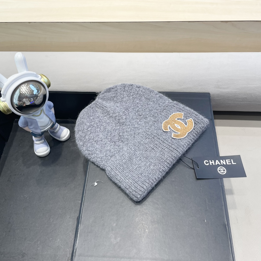 香奈儿Chanel👒经典原单针织毛线帽，采用精选羊毛面料，超高羊毛+兔毛成份，‼️手感超柔软，弹性极佳，高档又减龄、超保