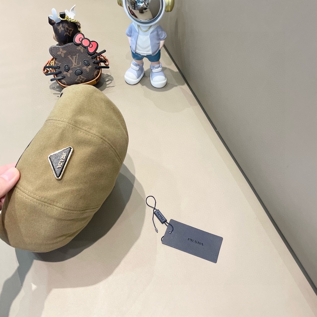 PRADA普拉达 贝雷帽南瓜女春秋款显脸韩系大头围2024新款