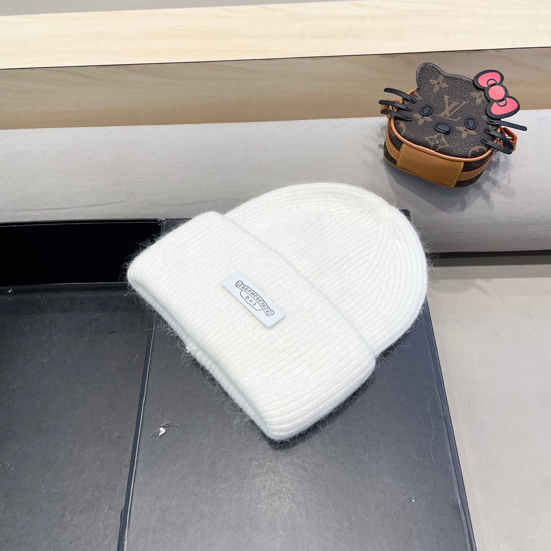 克罗心。福利！！新款上架，特别实惠的一个系列帽子，面料：毛线。密度紧致！毛线针织面料手感舒适透气性好！款