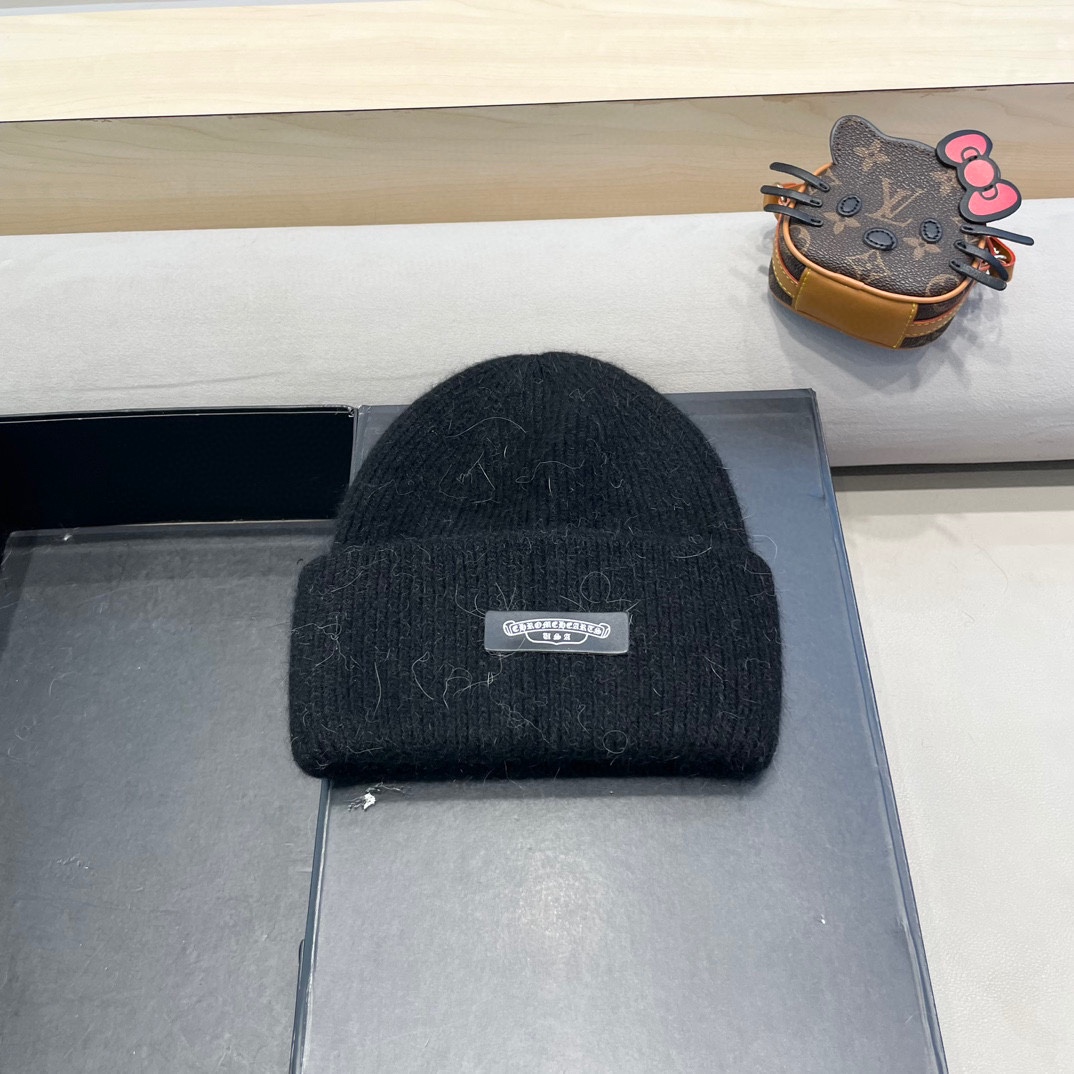 克罗心。福利！！新款上架，特别实惠的一个系列帽子，面料：毛线。密度紧致！毛线针织面料手感舒适透气性好！款