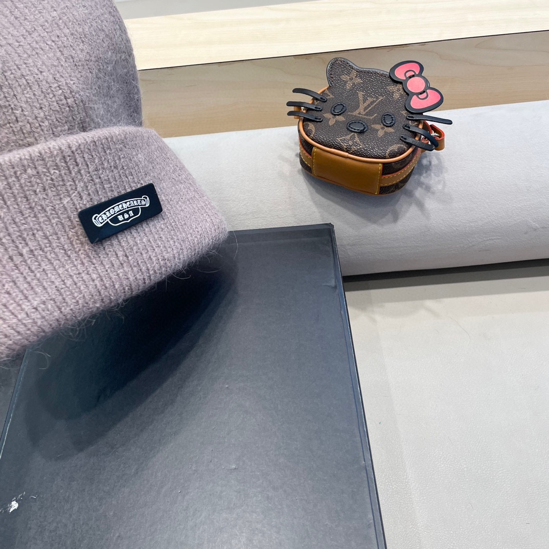 克罗心。福利！！新款上架，特别实惠的一个系列帽子，面料：毛线。密度紧致！毛线针织面料手感舒适透气性好！款