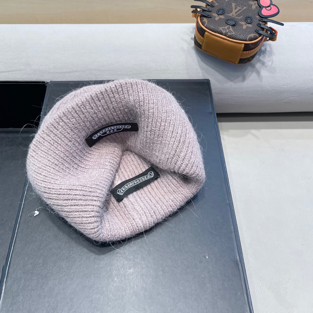 克罗心。福利！！新款上架，特别实惠的一个系列帽子，面料：毛线。密度紧致！毛线针织面料手感舒适透气性好！款