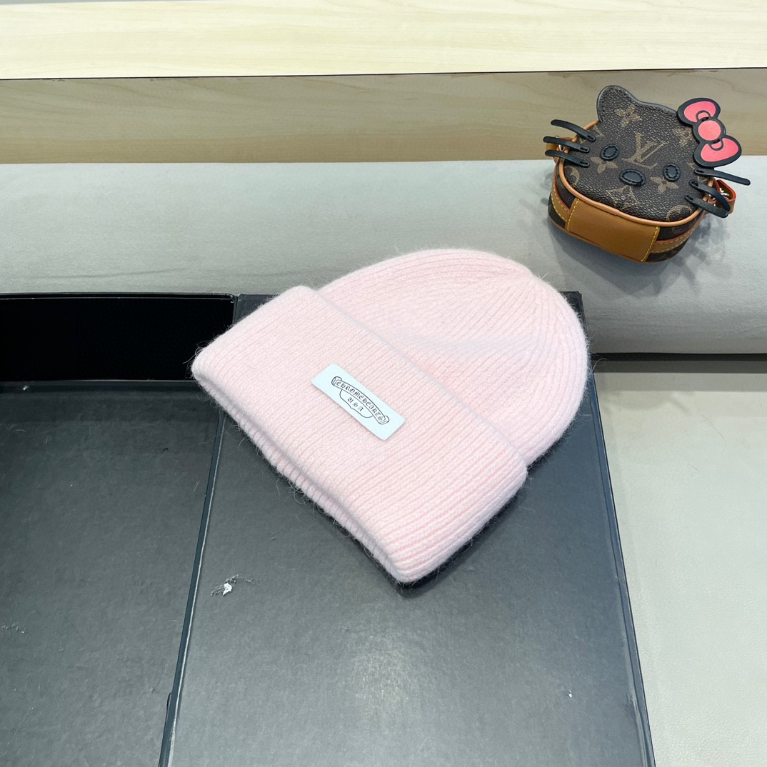 克罗心。福利！！新款上架，特别实惠的一个系列帽子，面料：毛线。密度紧致！毛线针织面料手感舒适透气性好！款