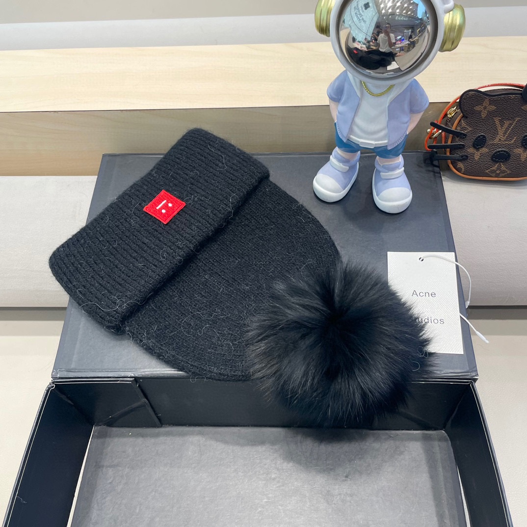 【Acne】2024秋冬新款笑脸简约针织毛线帽，轻奢感满满～俏皮款