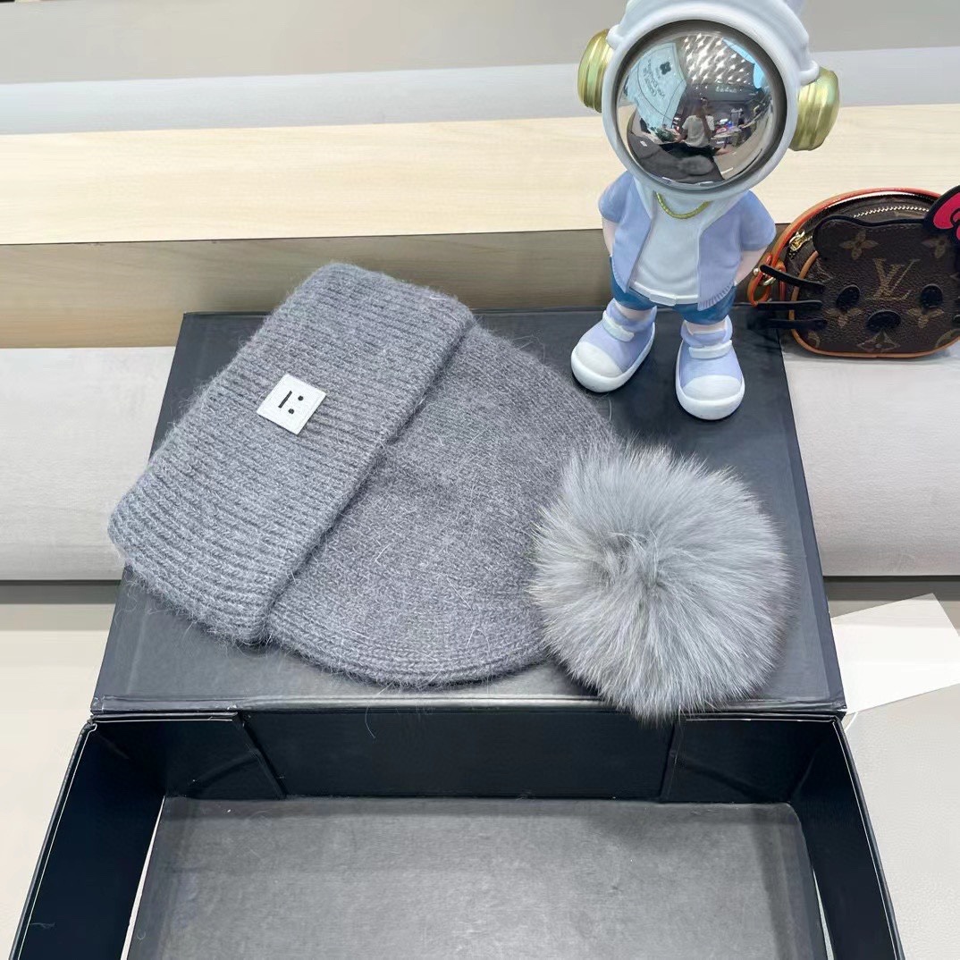 【Acne】2024秋冬新款笑脸简约针织毛线帽，轻奢感满满～俏皮款