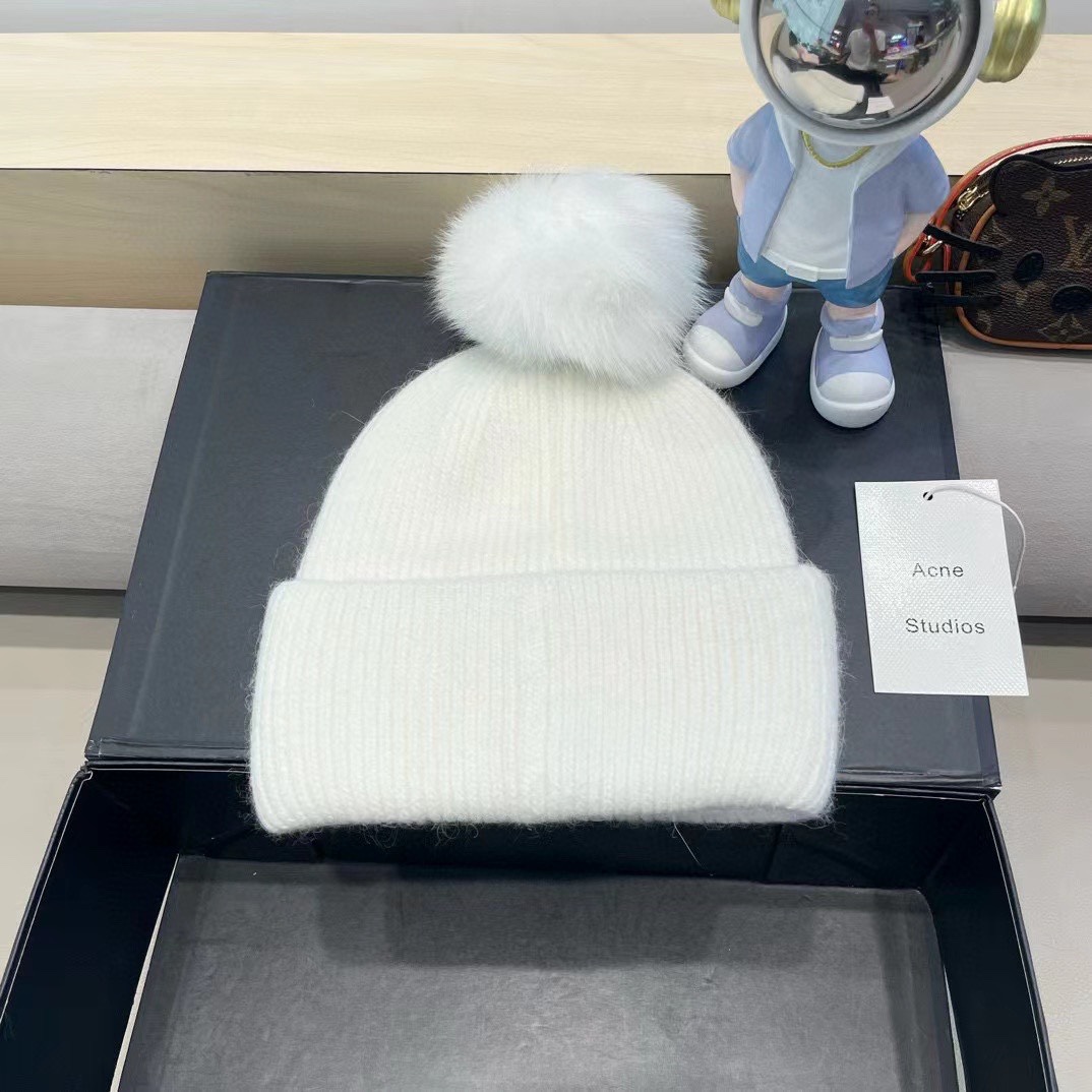 【Acne】2024秋冬新款笑脸简约针织毛线帽，轻奢感满满～俏皮款