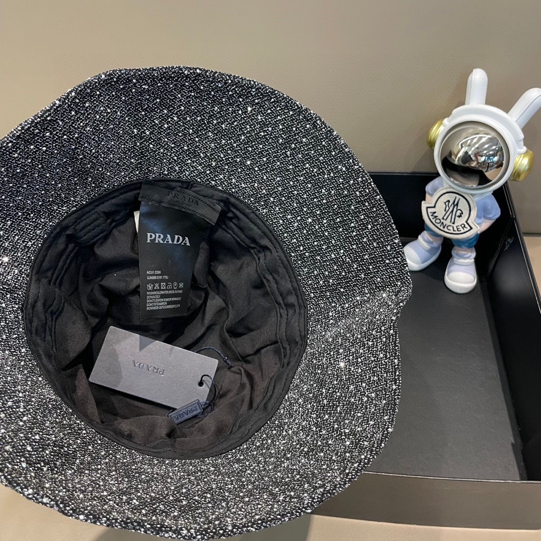 普拉达Prada重工轻奢超闪水钻渔夫帽女时髦百搭优雅水桶帽显脸小遮阳防晒盆帽。