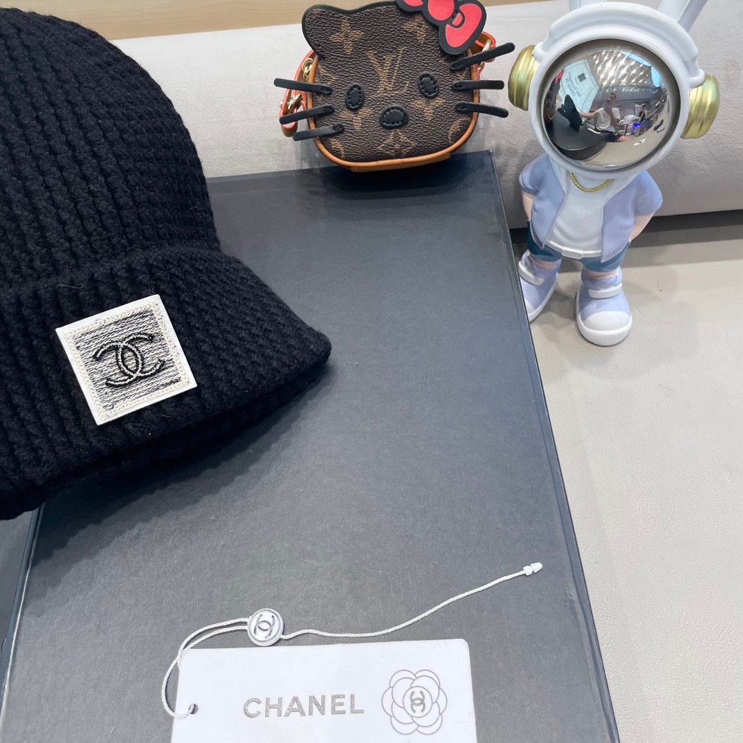Chanel 简约基础款纯色羊毛混纺粗针毛线帽女秋冬季保暖套头针织帽显脸小