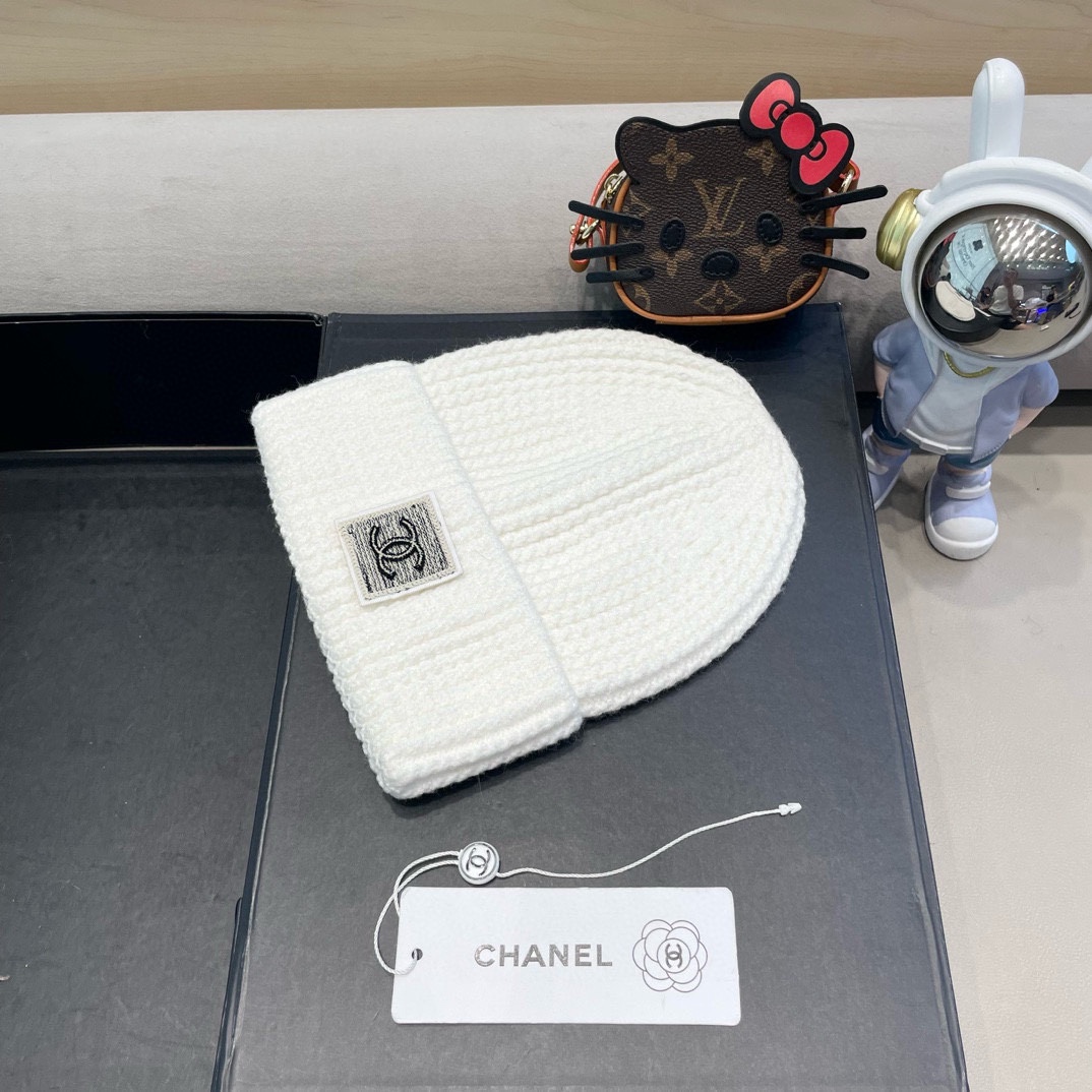 Chanel 简约基础款纯色羊毛混纺粗针毛线帽女秋冬季保暖套头针织帽显脸小