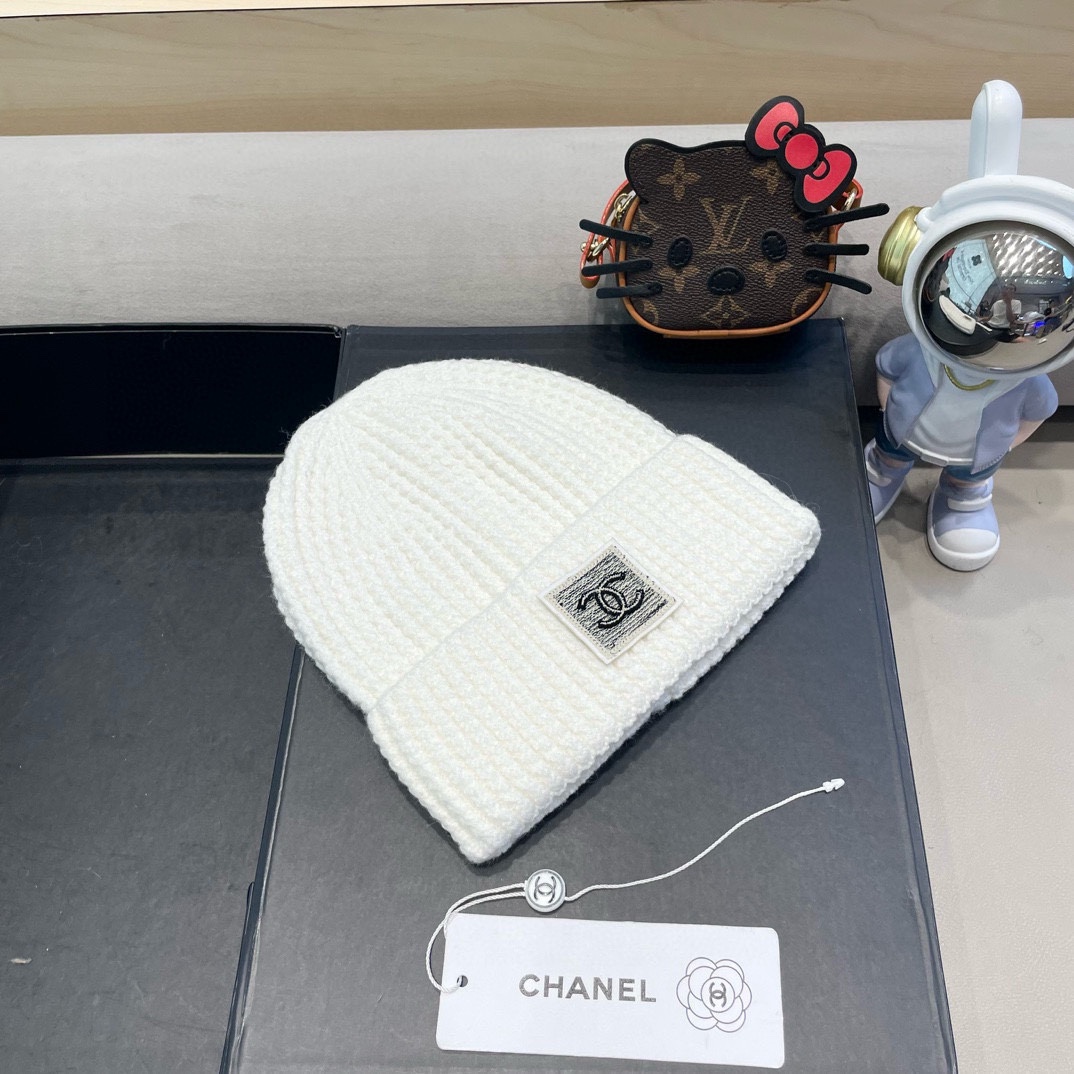 Chanel 简约基础款纯色羊毛混纺粗针毛线帽女秋冬季保暖套头针织帽显脸小