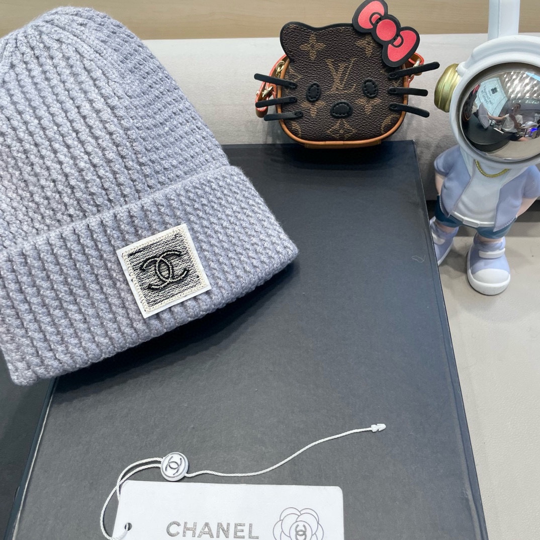 Chanel 简约基础款纯色羊毛混纺粗针毛线帽女秋冬季保暖套头针织帽显脸小