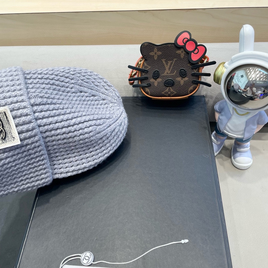 Chanel 简约基础款纯色羊毛混纺粗针毛线帽女秋冬季保暖套头针织帽显脸小