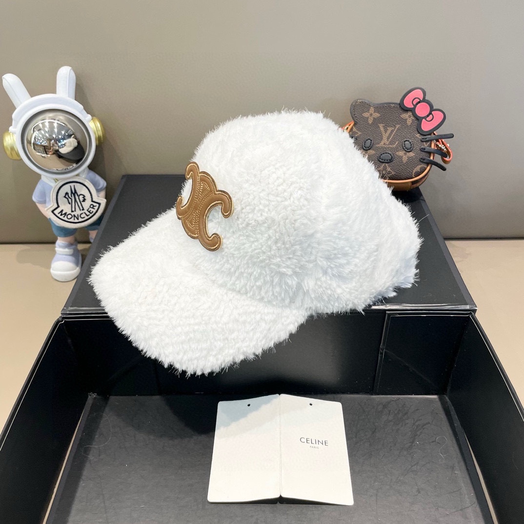 塞琳Celine凯旋门毛绒鸭舌帽女秋冬显脸小加绒加厚保暖硬顶棒球帽子