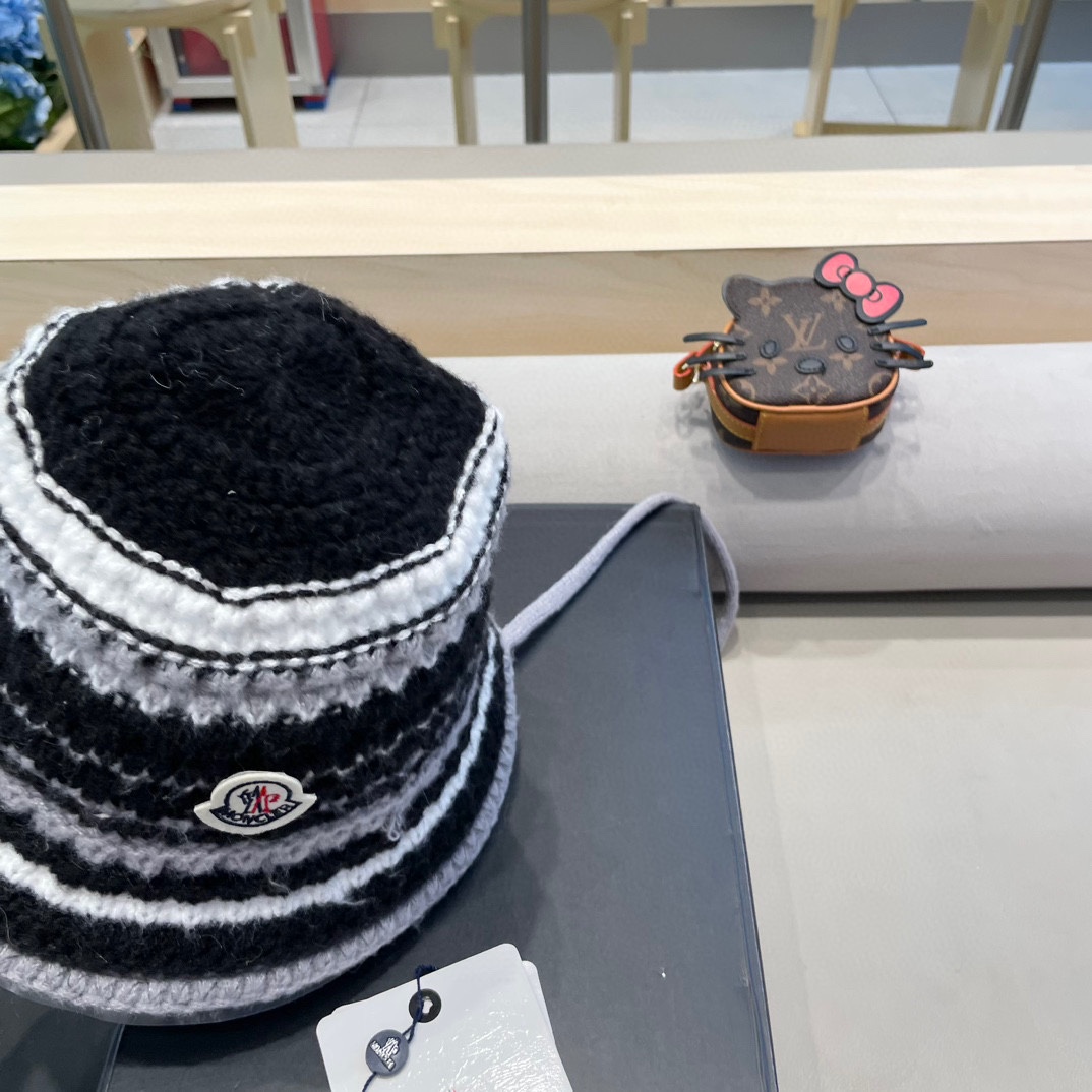 moncler蒙口条纹盆帽潮带子粗针织毛线帽卡其色显脸小美拉德风针织帽子男