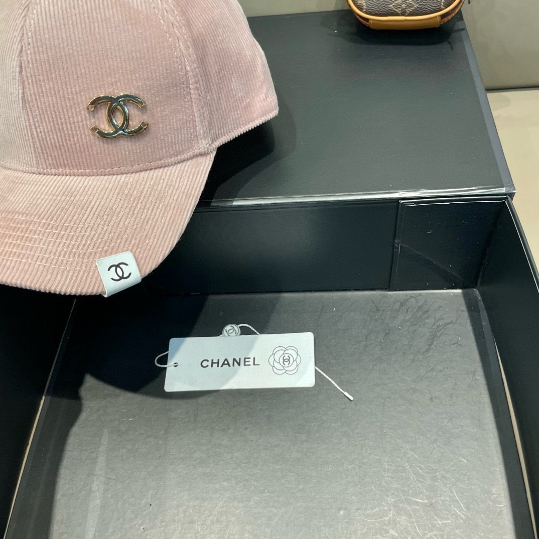 Chanel香奈儿秋冬季新款韩版灯芯绒硬顶棒球帽男休闲百搭复古时尚鸭舌帽女情侣