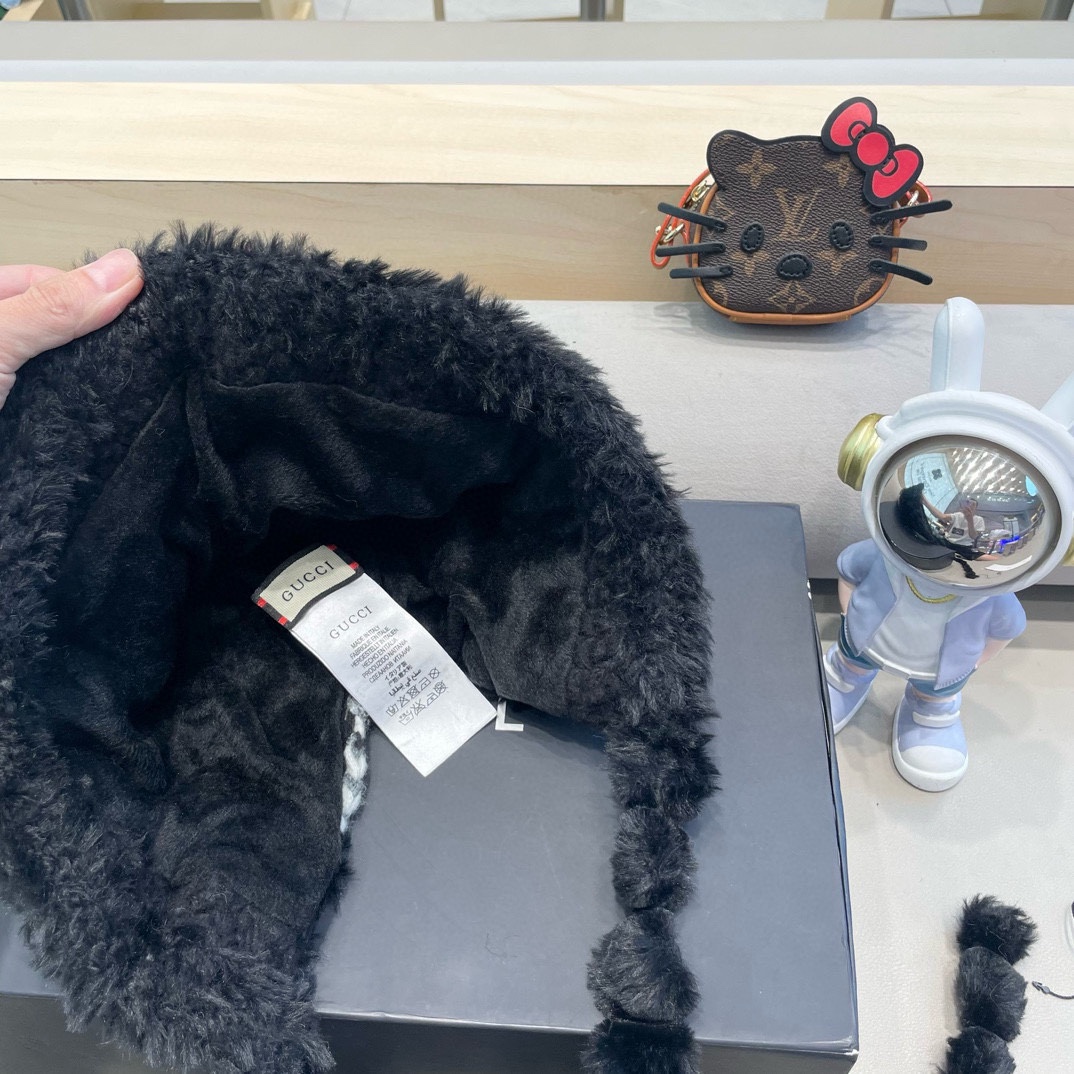 古奇Gucci冬季加厚加绒保暖护耳帽子女韩版复古针织提花图案雷锋帽东北防寒