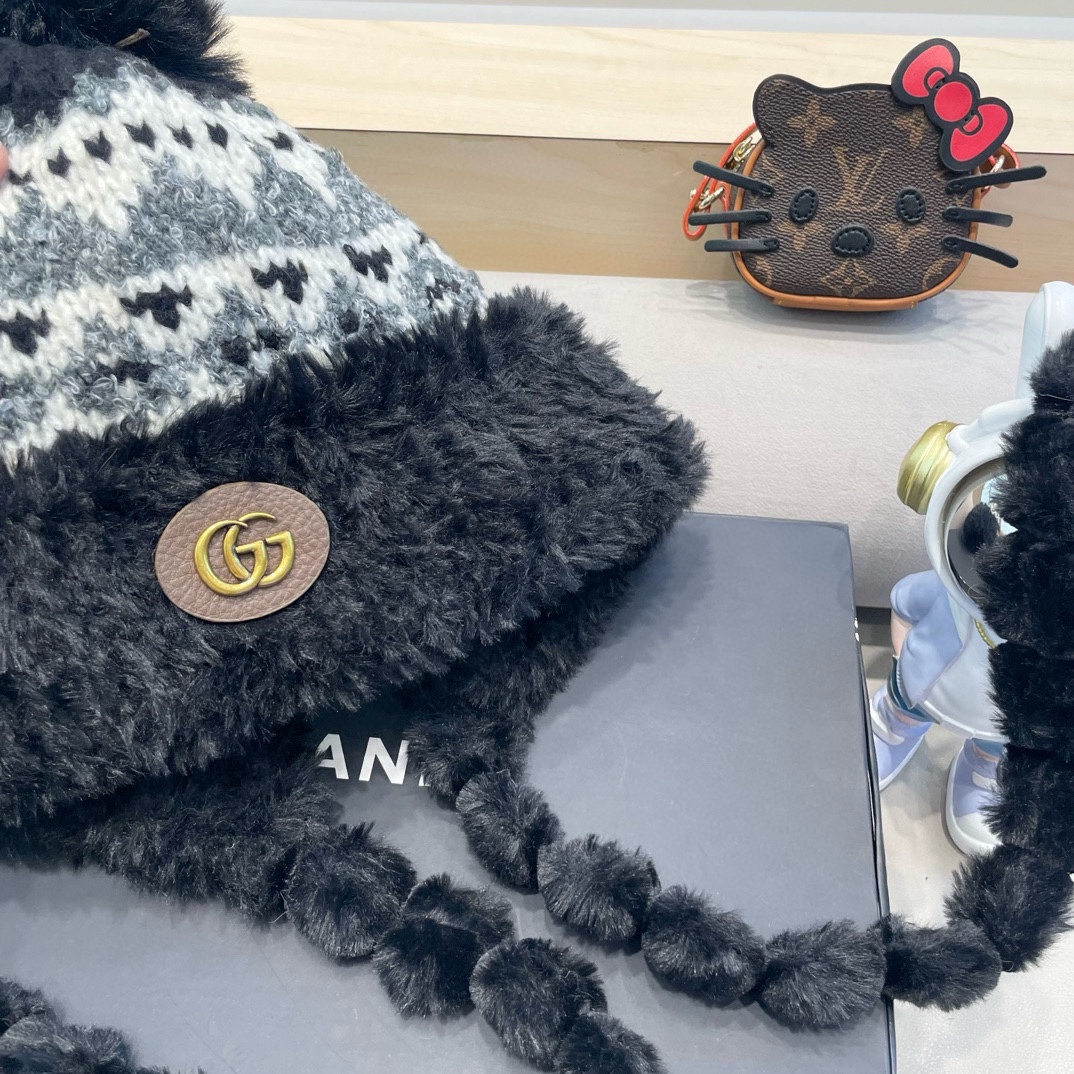 古奇Gucci冬季加厚加绒保暖护耳帽子女韩版复古针织提花图案雷锋帽东北防寒