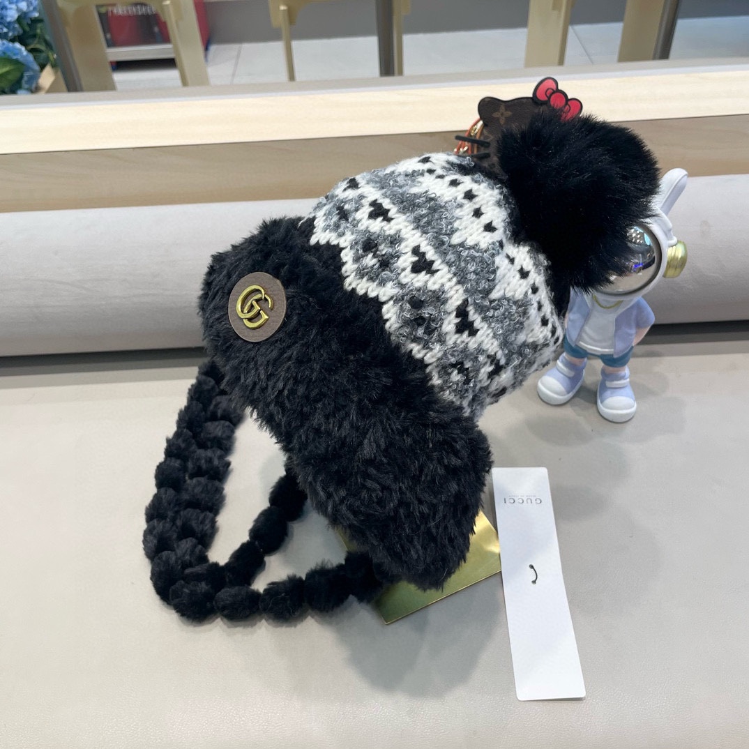 古奇Gucci冬季加厚加绒保暖护耳帽子女韩版复古针织提花图案雷锋帽东北防寒