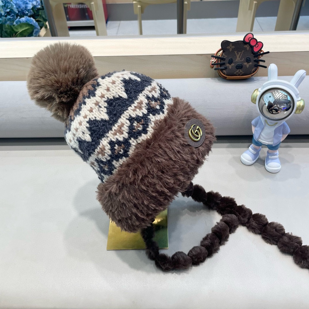 古奇Gucci冬季加厚加绒保暖护耳帽子女韩版复古针织提花图案雷锋帽东北防寒