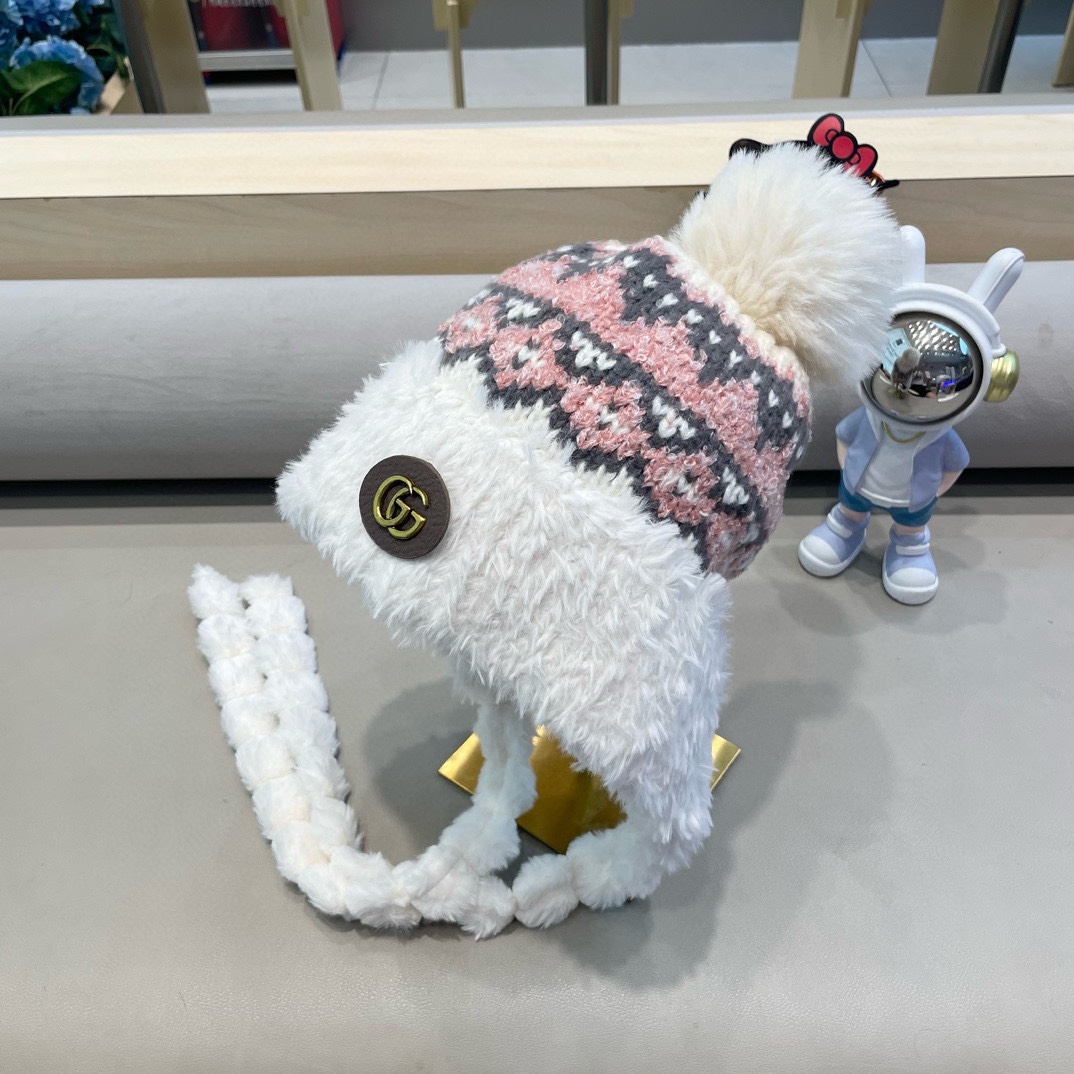 古奇Gucci冬季加厚加绒保暖护耳帽子女韩版复古针织提花图案雷锋帽东北防寒