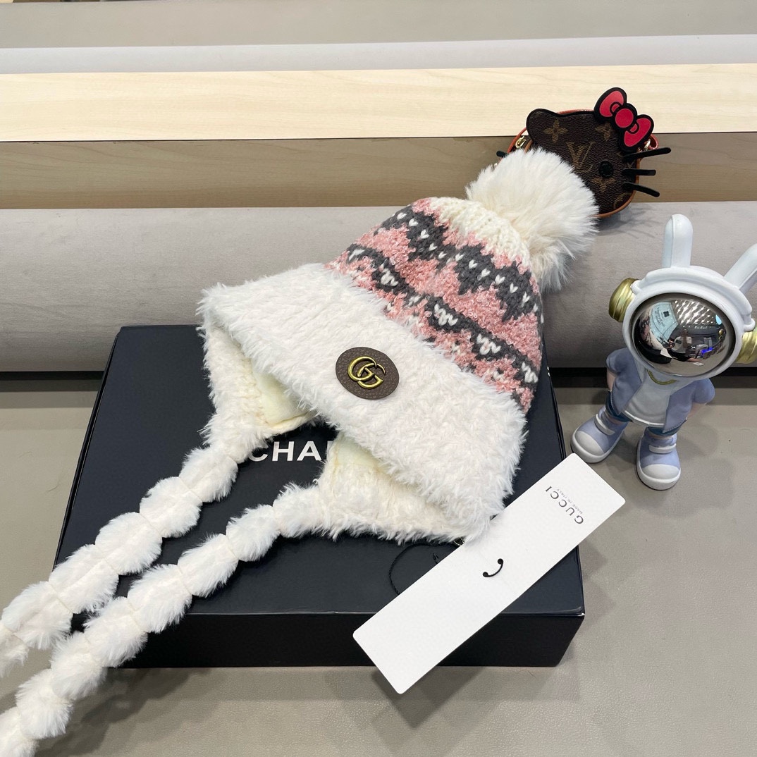 古奇Gucci冬季加厚加绒保暖护耳帽子女韩版复古针织提花图案雷锋帽东北防寒