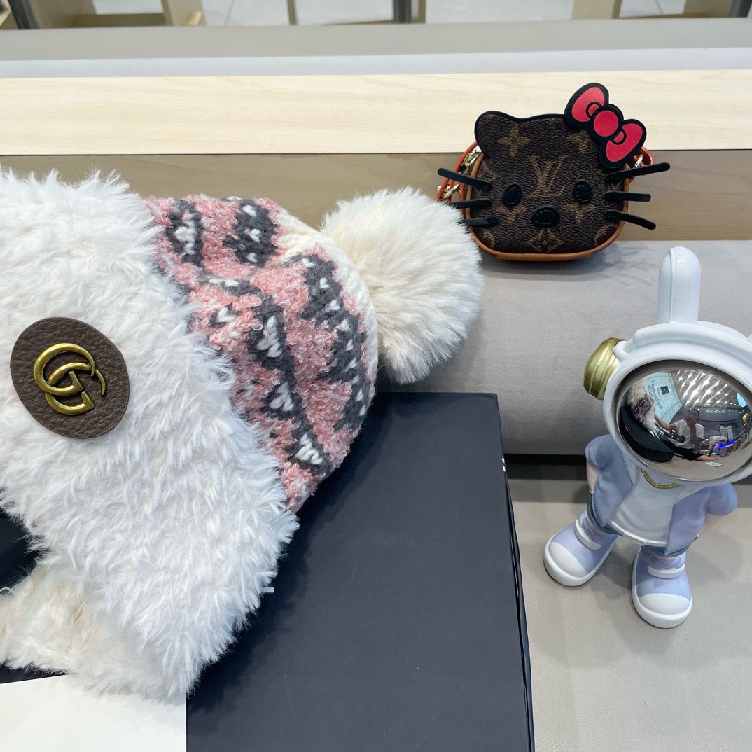 古奇Gucci冬季加厚加绒保暖护耳帽子女韩版复古针织提花图案雷锋帽东北防寒