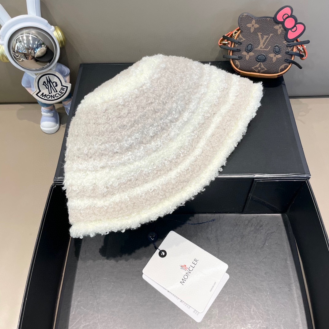 moncler蒙口拼色羊羔绒水桶帽子女秋冬针织保暖素颜气质小众百搭显脸小渔夫帽