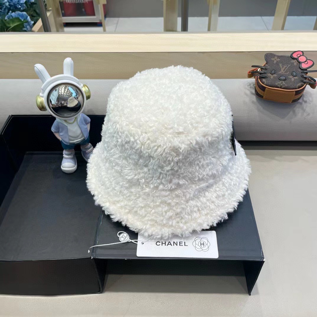 Chanel韩版纯色羊羔毛渔夫帽女秋冬季日系时尚百搭水桶帽保暖防寒盆帽子