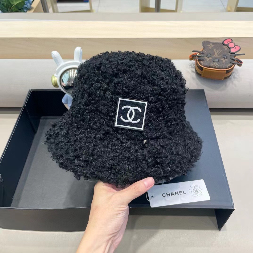 Chanel韩版纯色羊羔毛渔夫帽女秋冬季日系时尚百搭水桶帽保暖防寒盆帽子